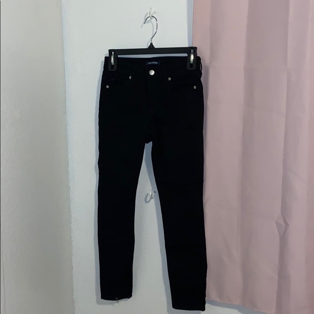 Black skinny jeans